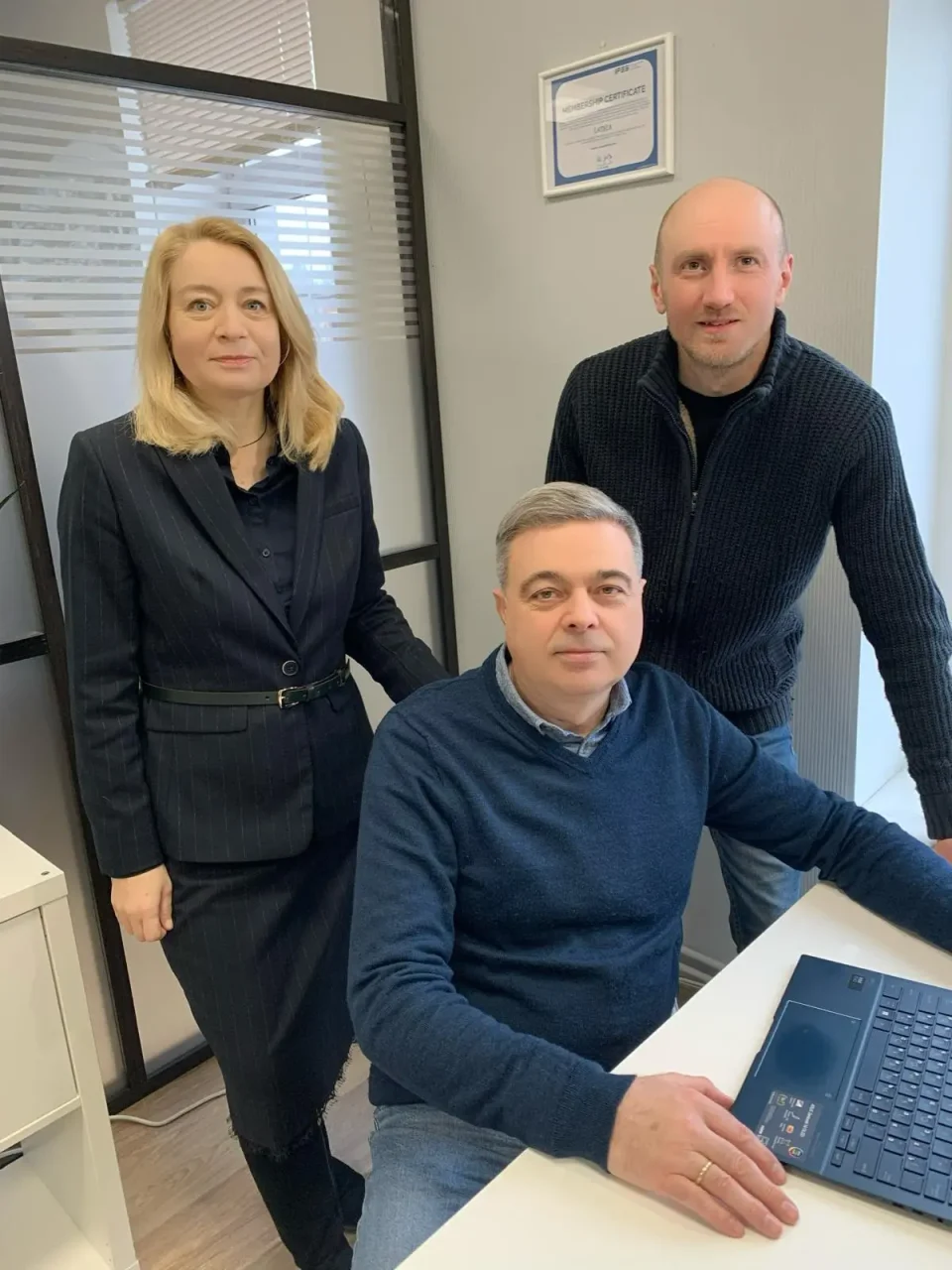 Victor_Valera_Julia_Inexpoteam InExpoTeam Team